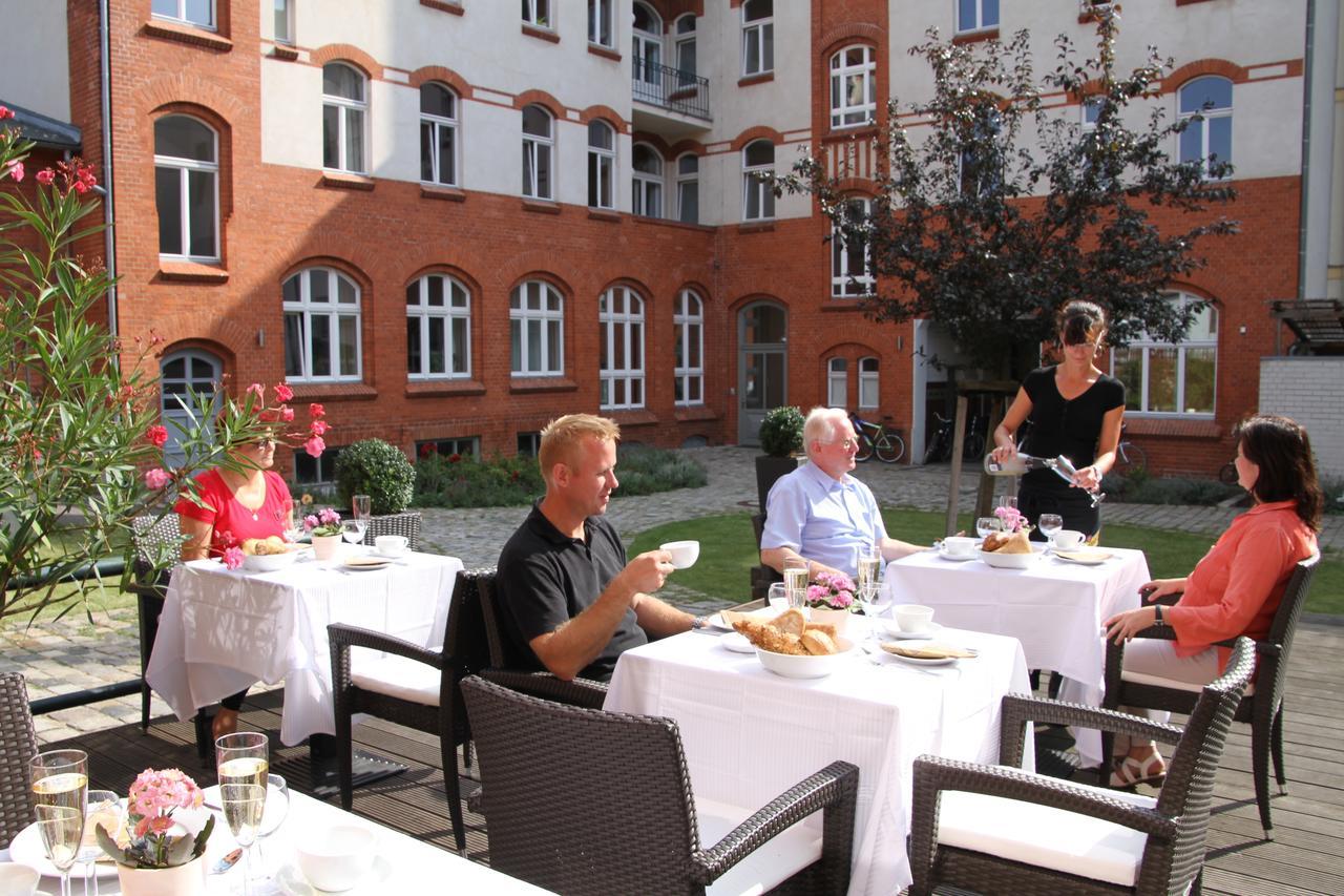 Hotel Am Molkenmarkt Brandenburg  Exterior photo