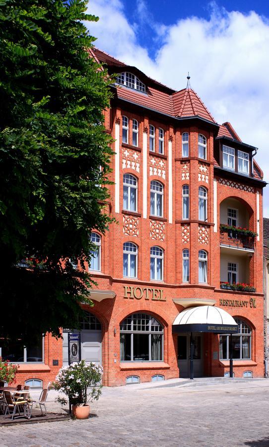 Hotel Am Molkenmarkt Brandenburg  Exterior photo