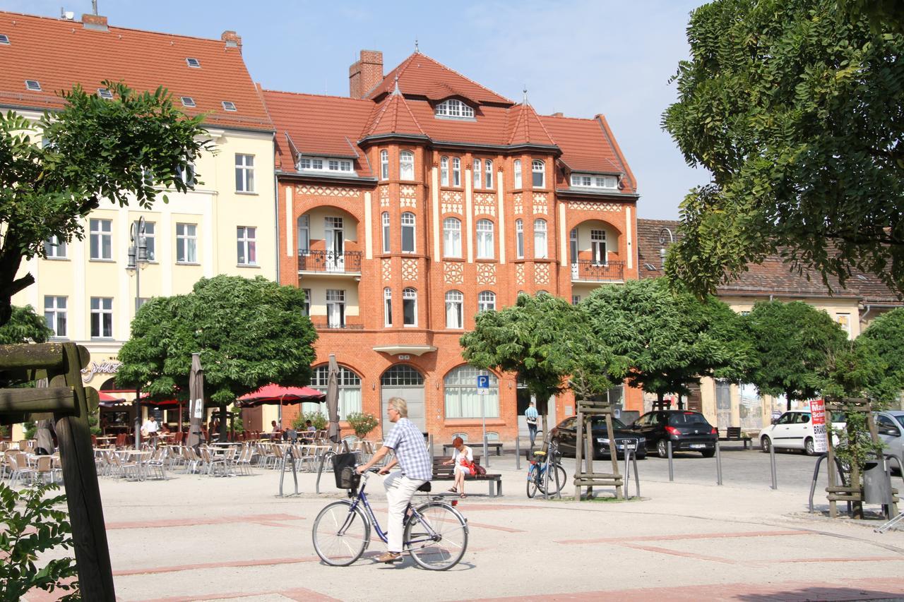 Hotel Am Molkenmarkt Brandenburg  Exterior photo